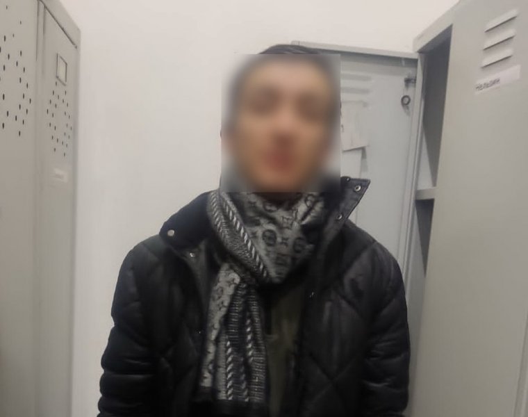 В Удмуртии полицейскими задержан гражданин Республики Узбекистан, являвшийся оптовым закладчиком наркотиков
